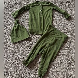 Lou Lou & Company Tristan Infant Top & Bottoms
